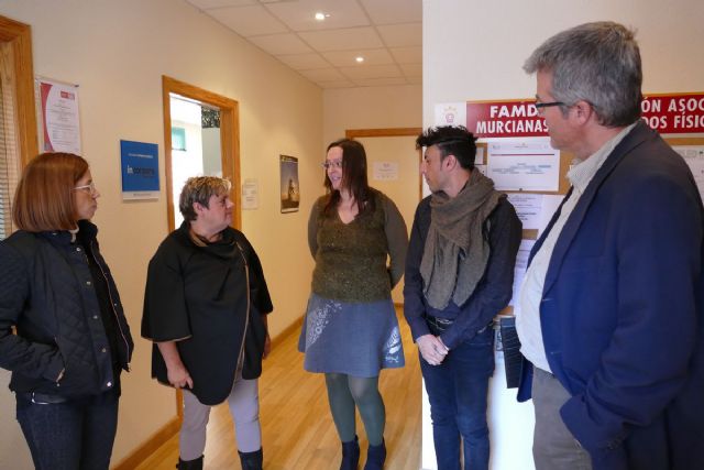 La ADLE aumenta en seis mil euros la subvención anual para FAMDIF - 1, Foto 1