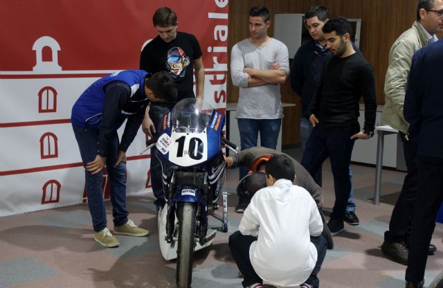 La UPCT cede al equipo Leal Racing Club un prototipo de moto para competir en el campeonato de España de Velocidad - 2, Foto 2