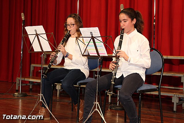 La Coral Santiago interpret la 