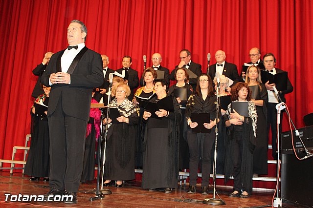 La Coral Santiago interpret la 