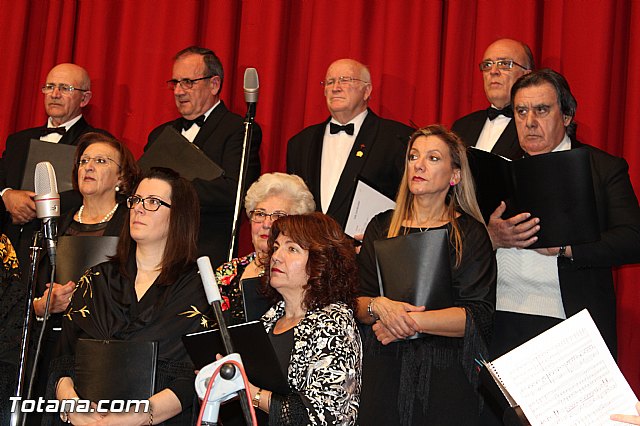 La Coral Santiago interpret la 