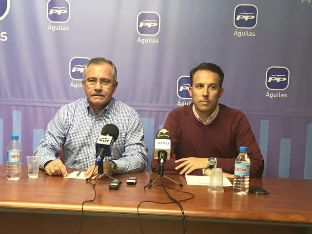 El candidato al Senado, Fulgencio Gil,  explica en Águilas las principales medidas que, el Gobierno de Rajoy pondrá en marcha, si gana las elecciones generales - 1, Foto 1