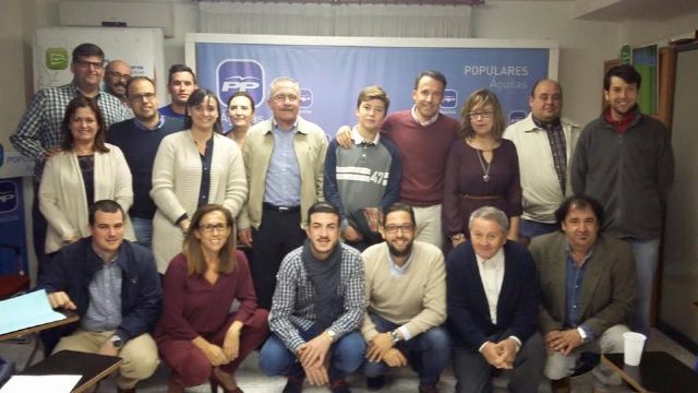 El candidato al Senado, Fulgencio Gil,  explica en Águilas las principales medidas que, el Gobierno de Rajoy pondrá en marcha, si gana las elecciones generales - 2, Foto 2