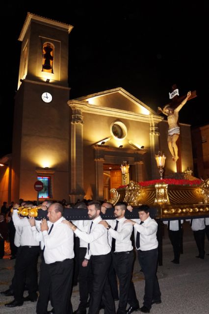 La procesión del Santísimo Cristo Crucificado cierra el 50° aniversario de su Cofradía - 2, Foto 2