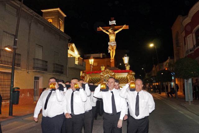 La procesión del Santísimo Cristo Crucificado cierra el 50° aniversario de su Cofradía - 4, Foto 4