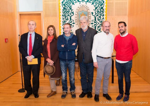 Agustín Pérez Leal se alza con el XIX Premio Internacional de Poesía Antonio Oliver Belmás - 5, Foto 5
