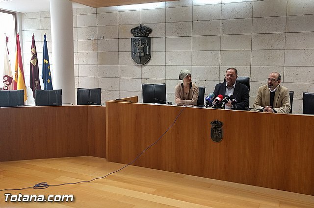 Los alcaldes de Totana y Aledo anuncian que ambos ayuntamientos denunciarán ante la Fiscalía de Medio Ambiente de la Región de Murcia el proyecto del trazado de la Línea de Alta Tensión, Foto 2