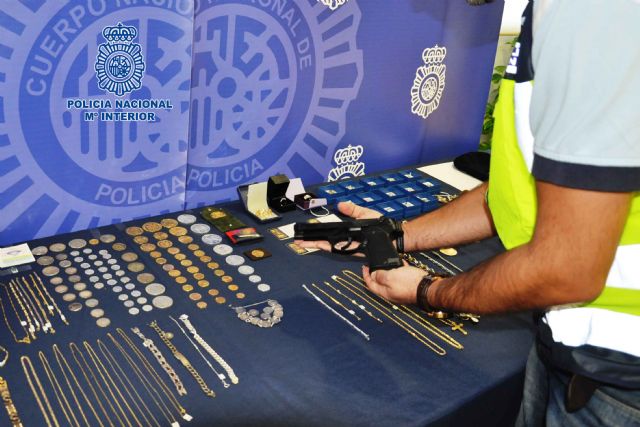 La Policía Nacional desarticula un grupo criminal itinerante especializado en robar a representantes de joyerías - 1, Foto 1