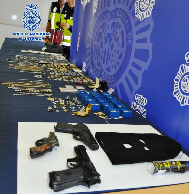 La Policía Nacional desarticula un grupo criminal itinerante especializado en robar a representantes de joyerías - 2, Foto 2