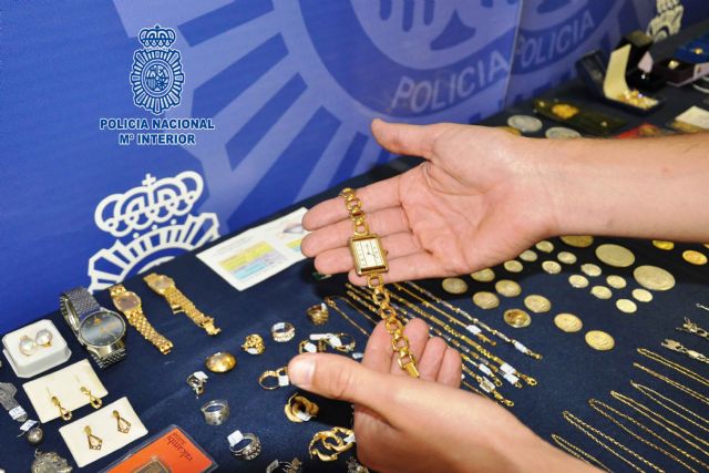 La Policía Nacional desarticula un grupo criminal itinerante especializado en robar a representantes de joyerías - 3, Foto 3