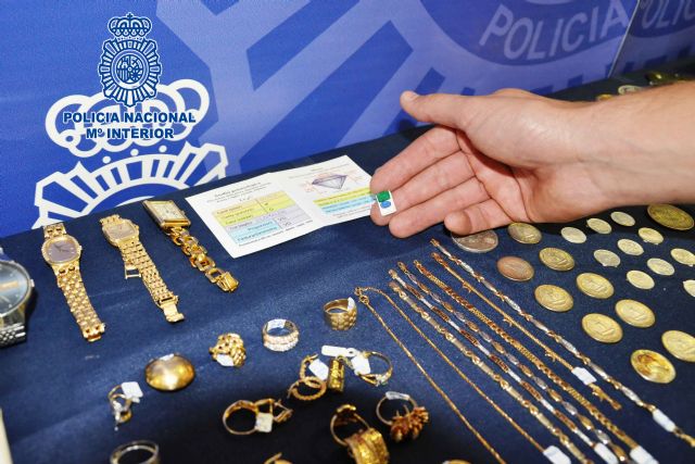 La Policía Nacional desarticula un grupo criminal itinerante especializado en robar a representantes de joyerías - 5, Foto 5