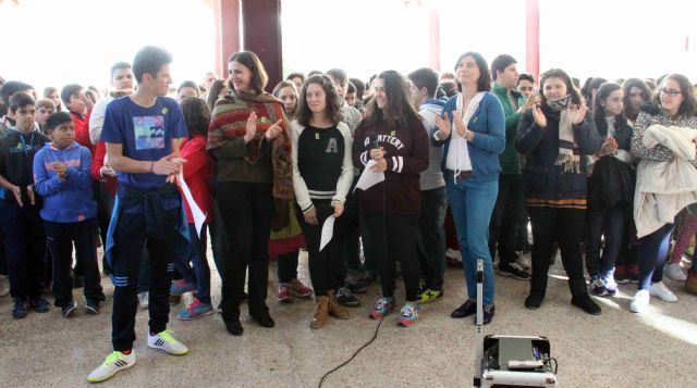 Los centros de Secundaria de Caravaca alzan su voz contra la violencia de género - 2, Foto 2