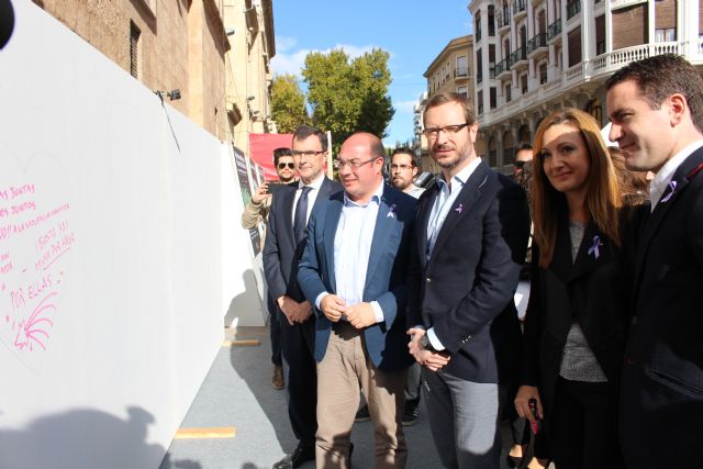 Javier Maroto: En el Partido Popular damos prioridad en el empleo a las mujeres que sufren violencia de género - 1, Foto 1