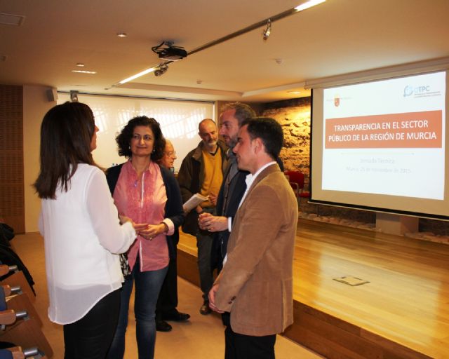 La consejera Pagán clausura la Jornada Técnica de Transparencia en el Sector Público de la Región de Murcia - 1, Foto 1