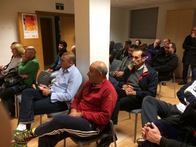 El candidato n°1 del PSOE al Senado se reune con los clubes deportivos de Totana, Foto 8