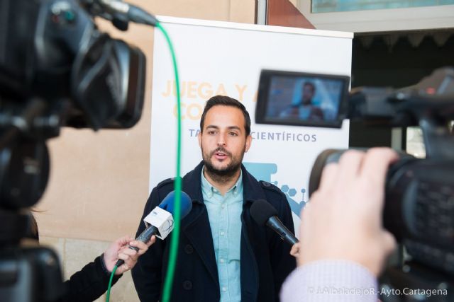 Cerca de mil alumnos aprenden la ciencia que esconden los juguetes - 4, Foto 4