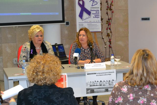San Pedro del Pinatar organiza unas jornadas para mejorar los recursos y coordinación en la atención a la violencia de género - 1, Foto 1