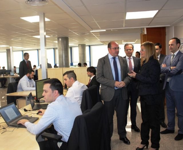 Pedro Antonio Sánchez: La alta cualificación del capital humano es un activo clave para las empresas que se instalan en la Región - 1, Foto 1