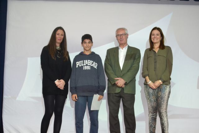 El IES Europa se convierte en el gran triunfador del certamen Corto con la violencia - 2, Foto 2