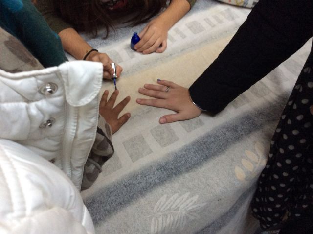 Los alumnos de Secundaria rechazaron  la violencia contra la mujer con distintos actos - 1, Foto 1