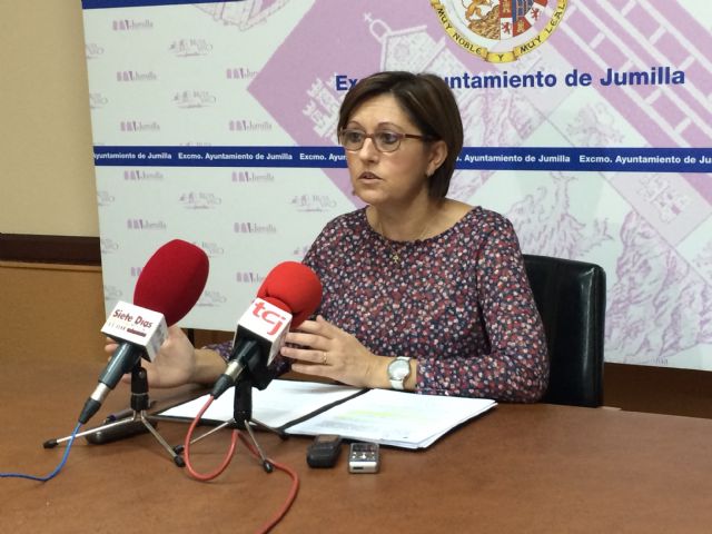 La alcaldesa hace un análisis del borrador del Presupuesto Regional 2016 - 1, Foto 1