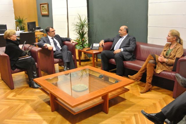 El Alcalde propondrá al Pleno la denominación de una calle o jardín como Abogado de Oficio - 1, Foto 1