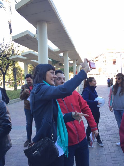 González Veracruz asegura que los jóvenes que emigraron obligados de la Región volverán con las políticas socialistas - 1, Foto 1