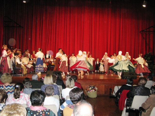 Numeroso público asiste al VI Festival Folklórico Infantil Ciudad de Totana - 5, Foto 5
