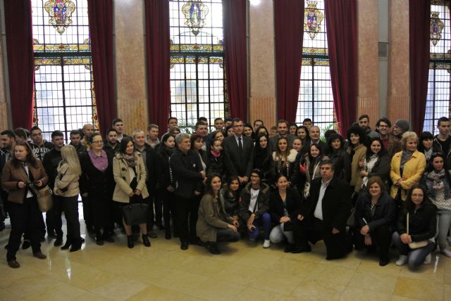 El Alcalde acompaña a los alumnos de visita por el Ayuntamiento - 4, Foto 4