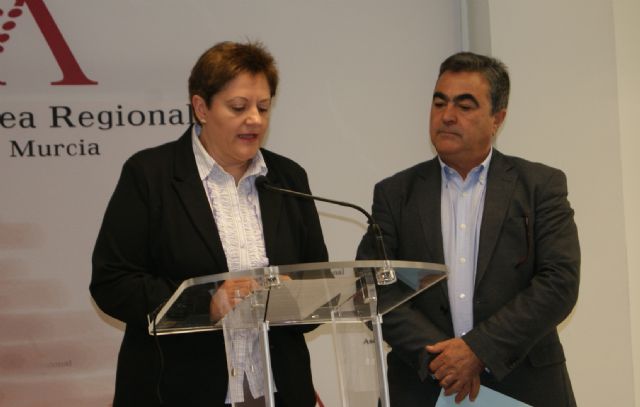 El PSOE dice que a la consejera le han robado la cartera al disminuir más de 48 millones de euros del presupuesto 2016 para Agricultura, Agua y Medio Ambiente - 2, Foto 2