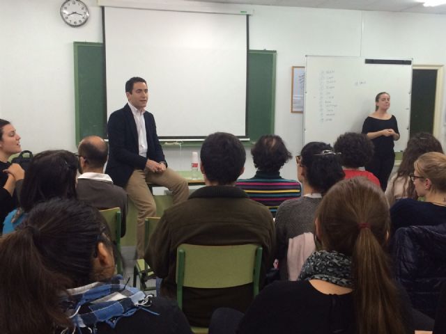 Teodoro García con alumnos FP para intérpretes de lenguaje de signos - 2, Foto 2