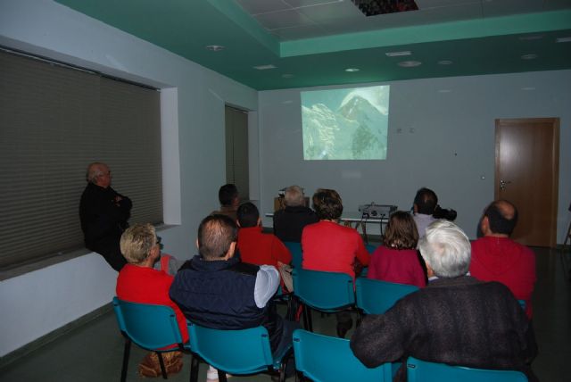 Masiva afluencia de vecinos en la clausura del Noviembre Cultural de La Aljorra - 1, Foto 1