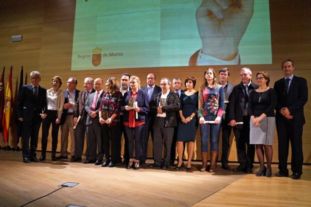 El Gobierno regional entrega al Ayuntamiento torreño uno de sus premios a la innovación - 1, Foto 1