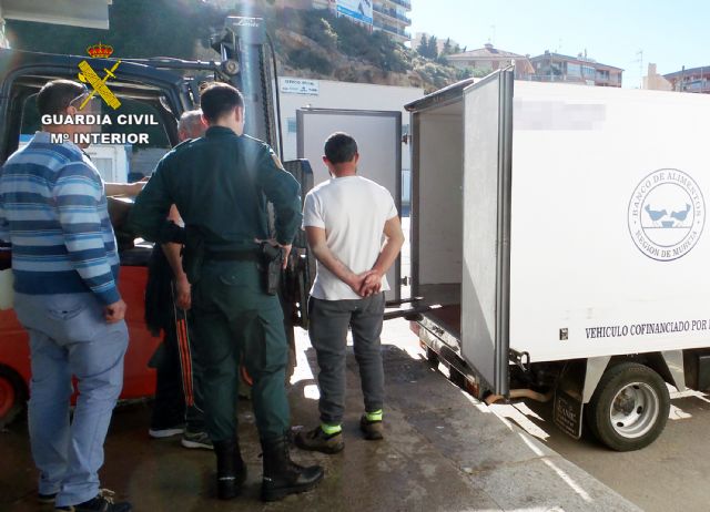 Interceptan cuatro embarcaciones en Mazarrón con tonelada y media de pez espada capturado ilícitamente - 2, Foto 2