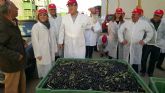 Visita de la consejera de Agua, Agricultura y Medio Ambiente, Adela Martnez Cach a la cooperativa COATO