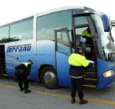 La Polica Local de Totana inicia una campaña para controlar el transporte escolar en la ciudad promovida por la DGT