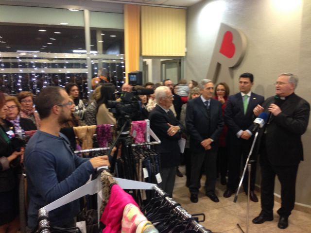 Cáritas inaugura en San Javier La Ropería - 1, Foto 1