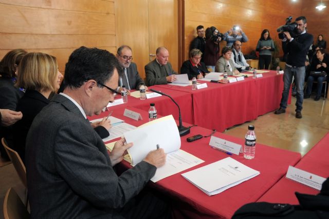 Frente común del Ayuntamiento y 16 asociaciones para construir una Murcia integradora con las personas con discapacidad - 2, Foto 2