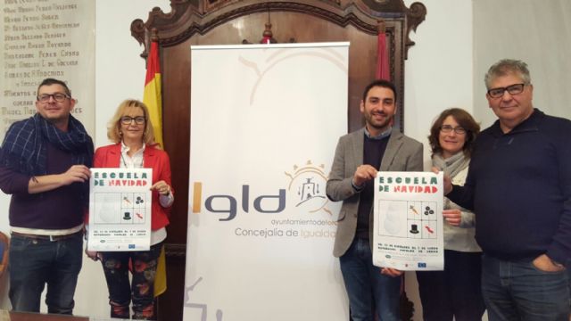 Las Concejalías de Igualdad y Cultura de Lorca ponen en marcha unas Escuelas de Navidad para la conciliación de la vida laboral y familiar durante las vacaciones escolares - 1, Foto 1