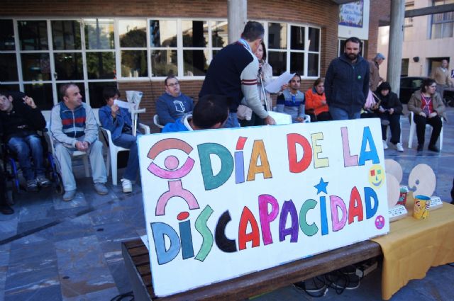 Totana celebra un acto institucional con motivo del Día Internacional de la Discapacidad - 1, Foto 1