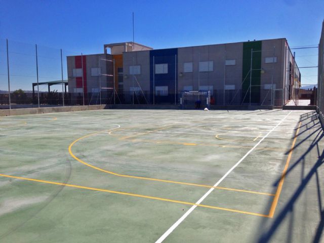 La pista polideportiva del barrio del Carmen torreño ya ofrece sus servicios - 1, Foto 1