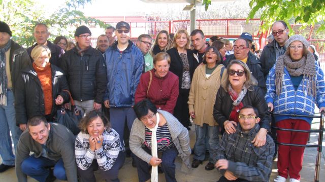 La consejera de Familia e Igualdad de Oportunidades visita la residencia Luis Valenciano - 1, Foto 1