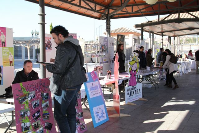 Varias asociaciones de voluntariado han participado en la muestra de la UCAM - 1, Foto 1