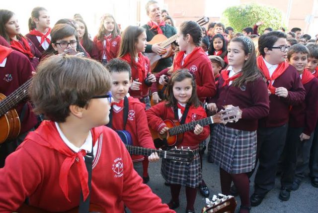 Las comunidades educativas de los colegios “Santa Eulalia” y “Reina Sofía” celebran sus tradicionales romerías escolares, Foto 4