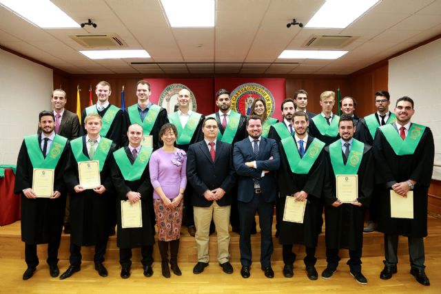 Alumnos once nacionalidades diferentes se gradúan en dos de los másteres de LaLiga-UCAM University - 1, Foto 1
