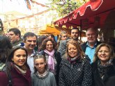 Juan Mª Vazquez y Mª Dolores Bolarín visitan el Mercado Medieval de Caravaca
