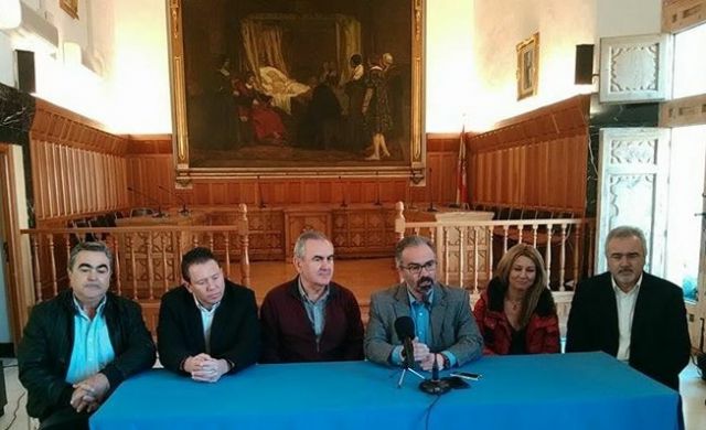 Alcaldes y diputados regionales celebraron el Día de la Constitución Española en Caravaca de la Cruz - 1, Foto 1