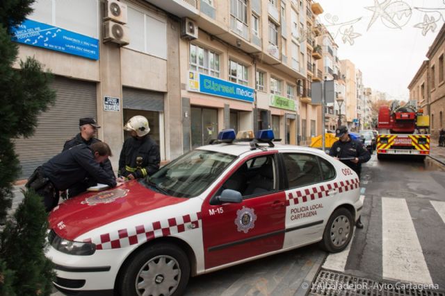 Un radiador eléctrico provoca un incendio en una vivienda de la calle del Parque - 3, Foto 3