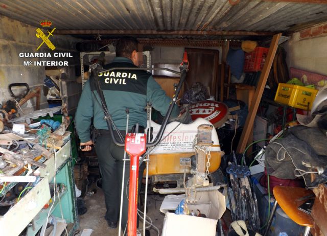 La Guardia Civil desmantela un grupo criminal dedicado a asaltar viviendas rurales, en Cieza - 1, Foto 1