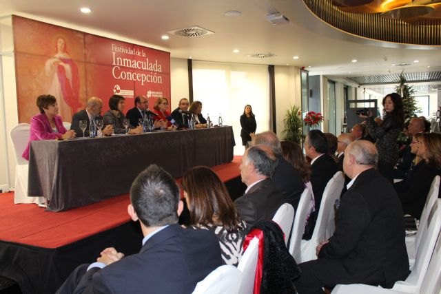 Pedro Antonio Sánchez traslada a los farmacéuticos el apoyo del  Gobierno para seguir codecidiendo en los retos futuros de la Región - 2, Foto 2